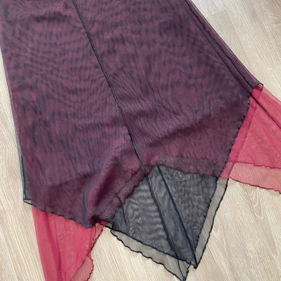 Vintage y2k Black and Dark Pink Mesh Asymmetrical Midi Skirt goth Fairycore - Picture 8 of 8